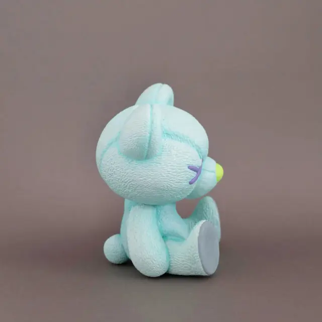 VINYLさんでのPOPUP、たくさん手に取っていただいているようで本当にありがとうございます！
期間中追加納品はありませんが(ごめんなさい！)23日まで長めの期間となっておりますのでぜひぜひ。

年に一、二度しか活動していないrökですが、たくさんご覧いただけて今後も少しずつ続けていこうと決意を新たにした次第です。ありがとうございます🧸🌷

〰️ EVENT 〰️
10月8日(火)~10月23日(水)まで、今年も東京駅構内のVINYLさんでrökのPOPUPを開催いただきます！
おなじみの手とテディベアモチーフの一輪挿しをたくさんお取り扱いいただきます。
東京駅へお越しの際はぜひお立ち寄りください☝️🧸

VINYL（ビニール トーキョー）
〒100-0005
東京都千代田区丸の内1-9-1
JR東日本東京駅構内1F グランスタ東京 VINYL
営業時間：平日・土曜 8:00 ~ 22:00 / 日曜・祝日 8:00 ~ 21:00

#rök_works #original #mywork #一輪挿し #インテリア #ドライフラワー #ドライフラワーのある暮らし #テディベア #flowervase